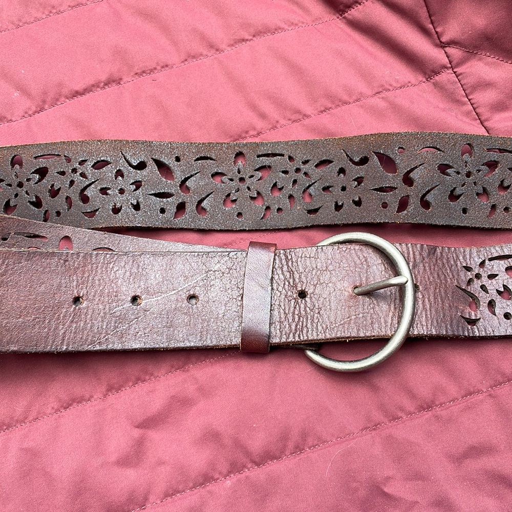 AE Women’s Leather belt XL